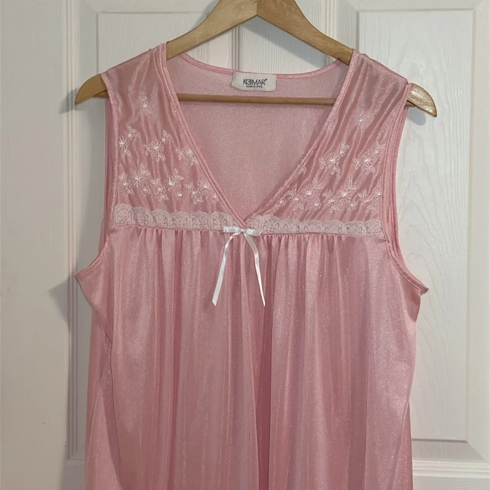 Komar Blush Pink Lace Chemise - Picture 2 of 5